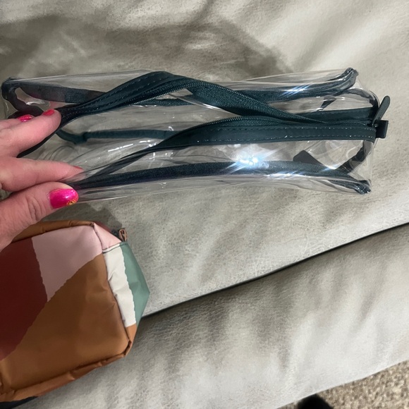 Thirty-One Travel Pouch Bundle - Picture 3 of 6